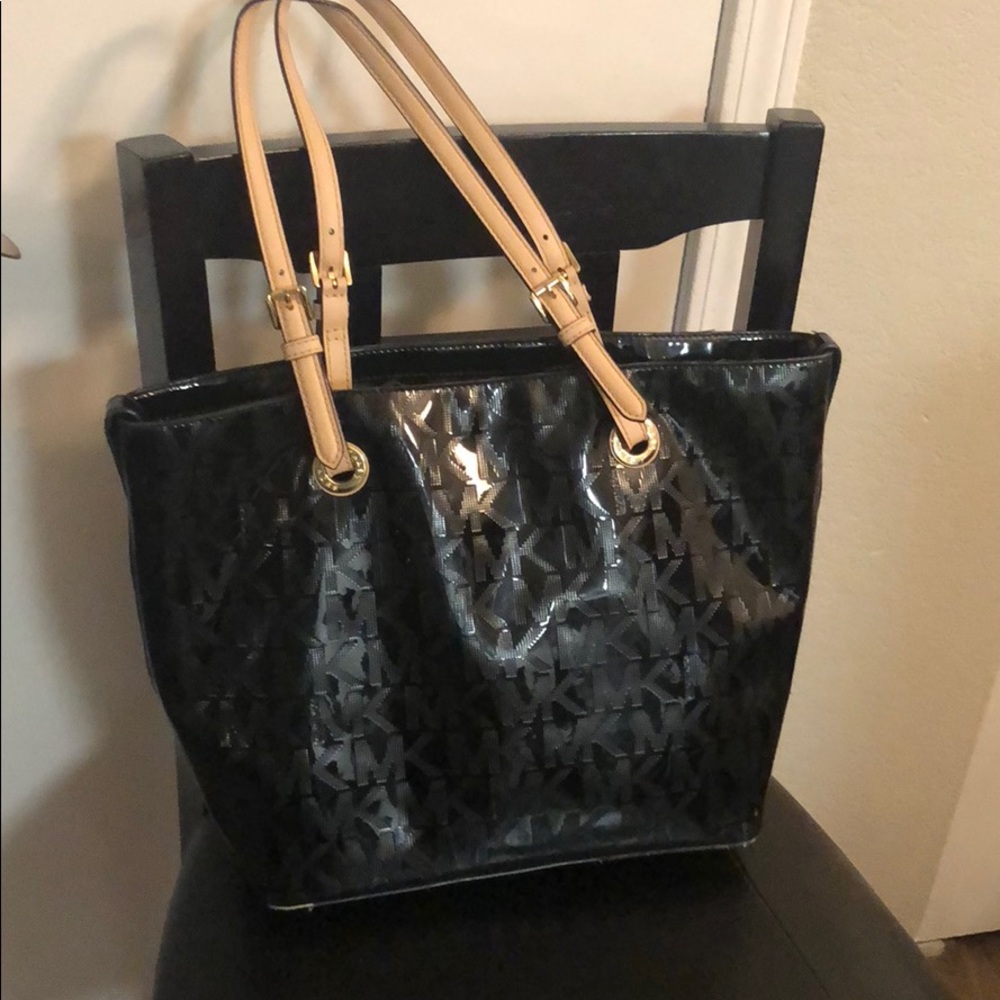 Michael kors purse